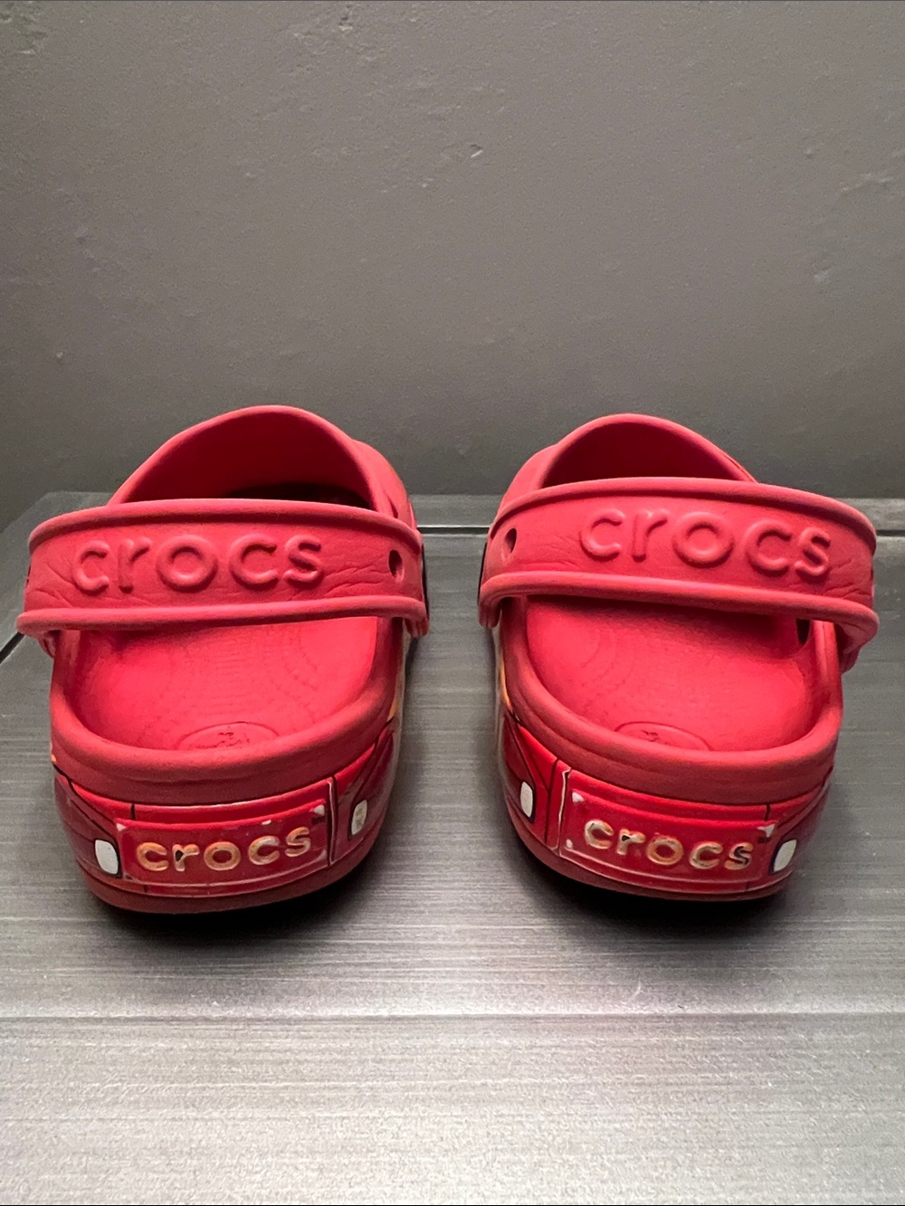 Lightning McQueen Classic Clog Crocs kids size c10. 100% authentic - Picture 15 of 15